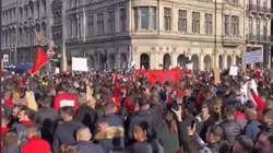 Shqiptarët protestojnë në Londër kundër diskriminimit