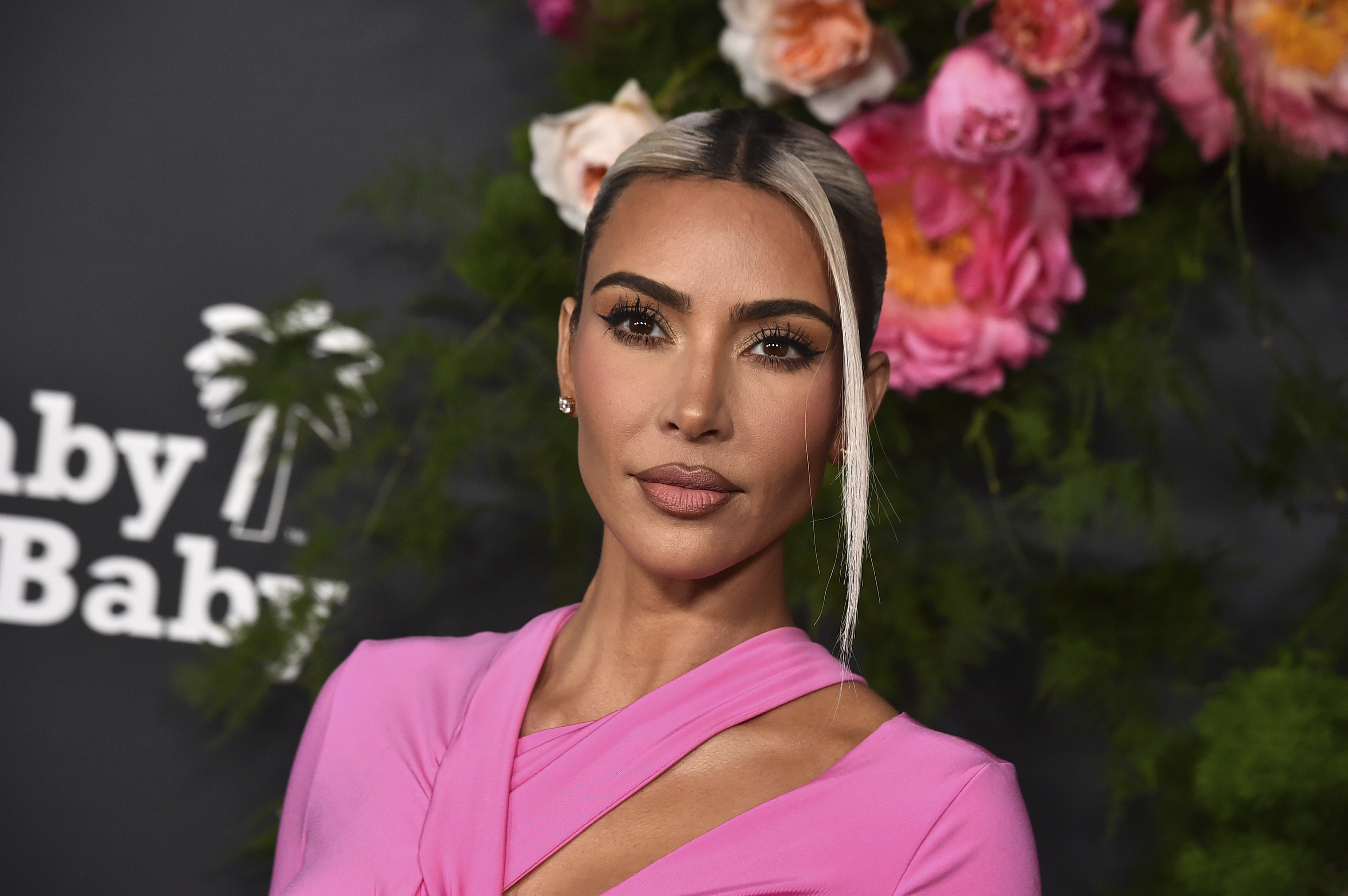 Kim Kardashian e përkushtuar në sjelljen e drejtësisë për fëmijët