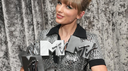 U mbajt ceremonia “MTV EMA”, tri shqiptare rrëmbyen çmime