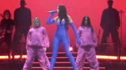 Dua Lipa do të performojë në Tiranë më 28 nëntor