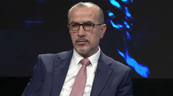 Haxhiu: Shëndetësia, nga prioritet i premtuar në pazar politik