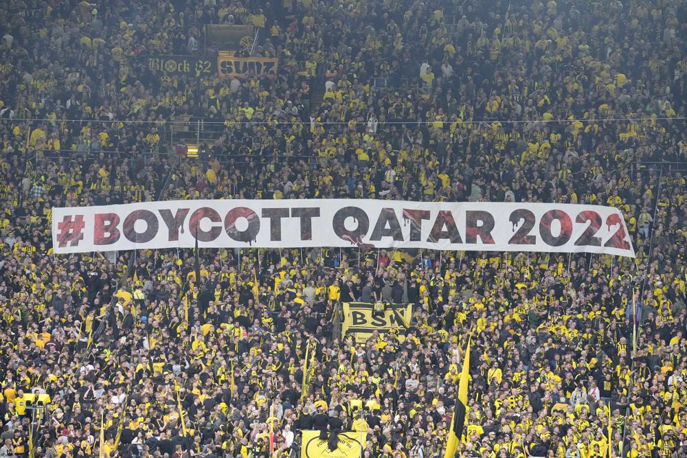Gjermanët e çmendur pas futbollit ia kthejnë shpinën Kupës së Botës