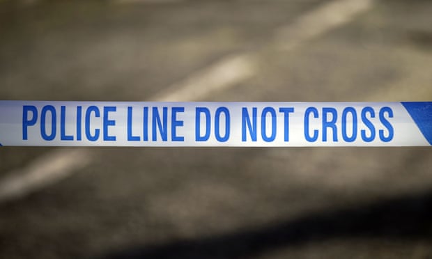 Sulm me bombë në Irlandën e Veriut, tentohet të vriten policë