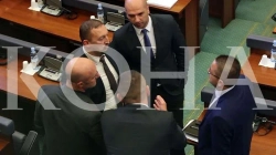Deputetët serbë do të marrin paga nga Kuvendi edhe pasi dhanë dorëheqje 