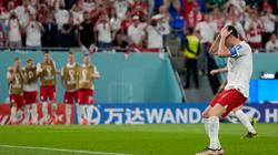 Lewa humb penalltinë, Polonia barazon me Meksikën