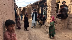 Afganistan: “I drogoj fëmijët e mi për t’i ndihmuar të flenë”