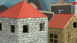 Artisti 14-vjeçar që krijon art në miniaturë