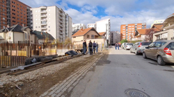 Banorët protestojnë kundër ndërtimeve pa kritere në lagjen “Gëzim Sahiti” në Ferizaj