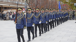Parakalimi i gardes ceremoninale te FSK-se per 28 Nentor
