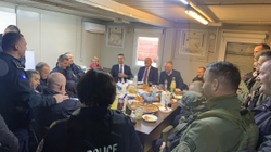 Sveçla e Bislimi festojnë 28 Nëntorin në veri të Kosovës