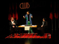 Skenë nga shfaqja “Club Albania”