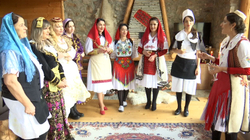 “Festojmë duke kujtuar” bashkon kulturat në Rugovë
