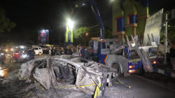 Dëshmitarët rrëfejnë si ndodhi rrëmuja në stadiumin indonezian