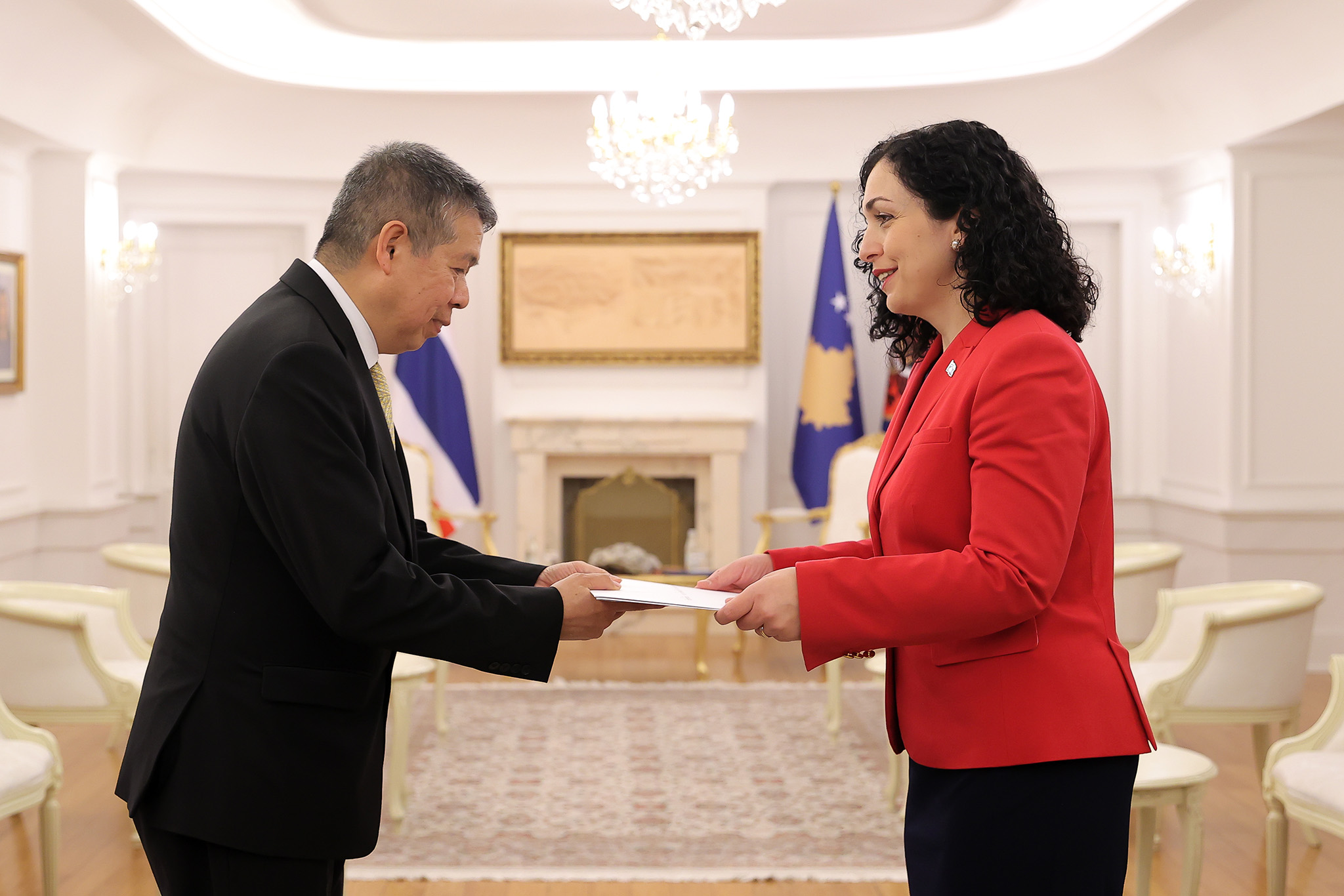 Osmani pranoi letrat kredenciale nga ambasadori jorezident i Tajlandës