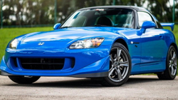 Honda S2000 CR e vitit 2008 shitet për 125.000 dollarë