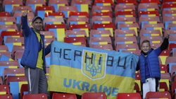 Ukraina edhe zyrtarisht u bashkohet Spanjës e Portugalisë në ofertën për Botërorin 2030