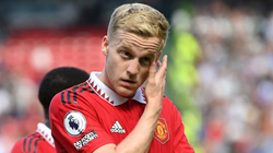 Van de Beek po shihet si zëvendësues i Tielemansit