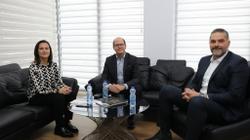 Sekretari gjeneral i FIBA Botës nis vizitën në Kosovë