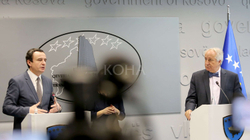 Kurti s’e komenton dorëheqjen e Latifit, thotë se do ta takojë sot