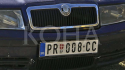 “90 për qind”, Gërvalla përgënjeshtrohet nga MPB-ja për numrin e veturave që kthyen targat në RKS
