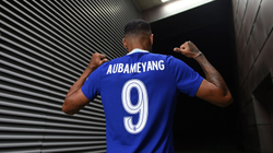 Aubameyang, i gatshëm të kthehet te Barça