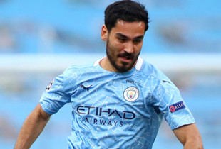 Ilkay Gundogan me fanelle te Manchester cityt