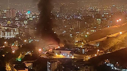 Zjarr në burgun iranian Evin, dëgjohen edhe të shtëna armësh
