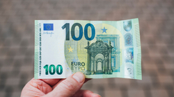 Ekzekutohen pensionet bashkë me 100 eurot shtesë për muajin tetor
