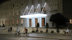 Tirana nis kursimin e rrymës me fikjen e dritave në institucione, monumente e rrugë