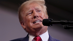 Trumpi po mendon t’i lejojë hetuesit federalë të kontrollojnë sërish Mar-a-Lagon