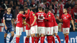 Mainzi me fitore 5:0, del në vendin e tretë