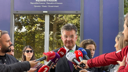 Lajçaku sot në Kosovë, takohet me Kurtin