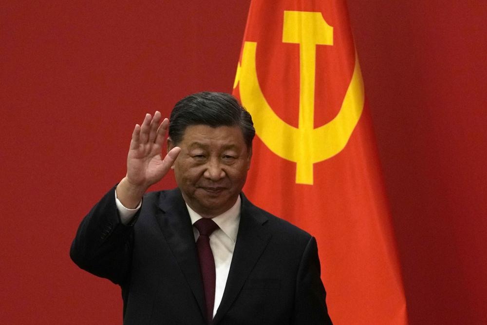Xi zgjeron fuqitë, merr mandatin e tretë në krye të Partisë Komuniste në Kinë