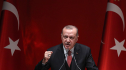 Erdogani paralajmëron referendum për shaminë