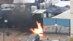 Sulmohet me kokteje molotovi një qendër e refugjatëve në Britani