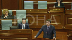 AAK-ja kërkon të ndërpriten pushimet dhe të thirret në interpelancë ministri Murati