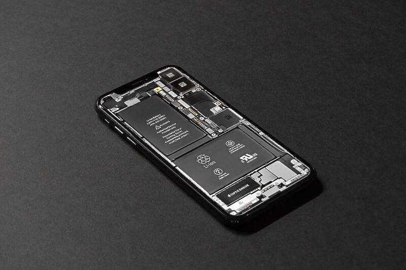Bashkimi Evropian dëshiron që telefonat të jenë më të qëndrueshëm dhe më të lehtë për t'u riparuar