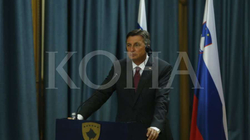 Pahor porosit Kosovën dhe Serbinë: Zgjidhni të gjitha çështjet përmes dialogut, formoni Asociacionin