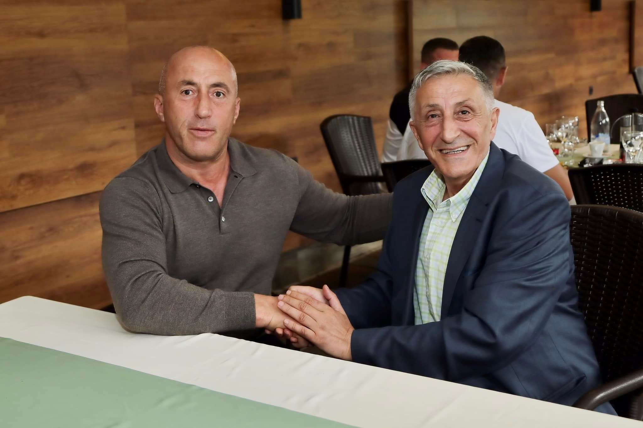 Haradinaj takohet me Jasharajn: Rritja e pagave është zgjidhja e vetme