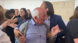 Përleshje në tubimin e SBASHK-ut, prindi sulmon mësimdhënësit