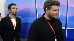 Dy humoristët rusë mashtrojnë deputetët australianë duke u paraqitur si njerëz të Navalnyt