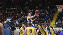 Superliga pa autsajder dhe me shumë skuadra që synojnë titullin