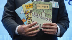 Dënohen me gati dy vjet burgim pesë logopedët në Hong - Kong për librat për fëmijë