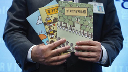 Dënohen me gati dy vjet burgim pesë logopedët në Hong - Kong për librat për fëmijë