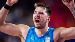 Eurobasket, Donçiq udhëheq Slloveninë drejt çerekfinales