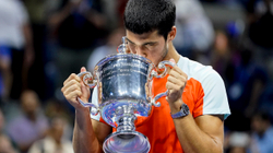 Carlos Alcaraz fiton US Openin dhe bëhet tenisti më i ri në krye të listës ATP-së