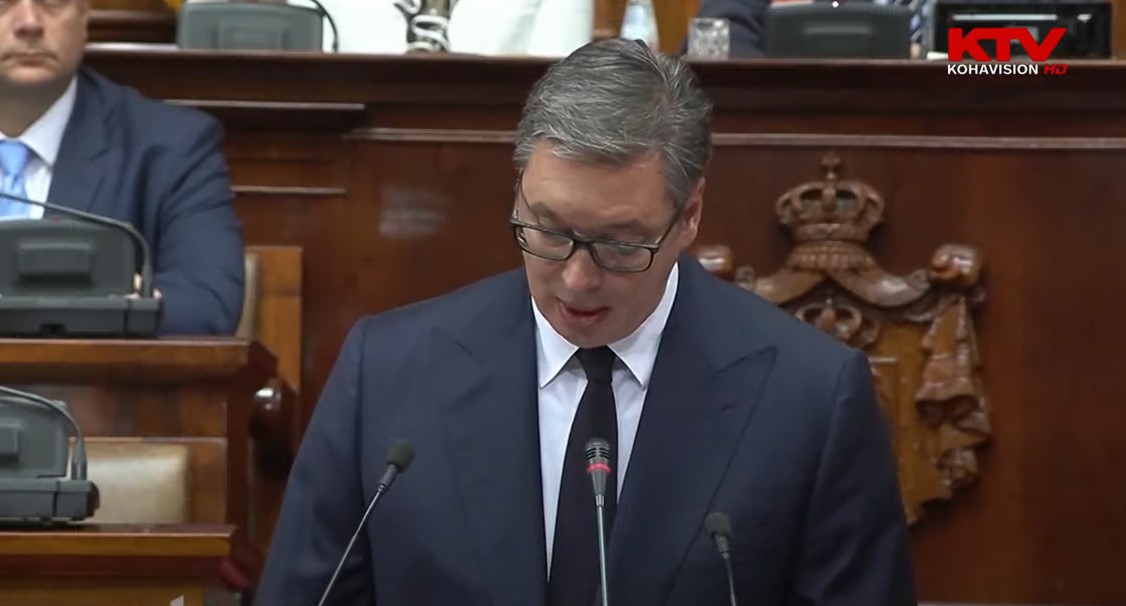 Kuvendi i Serbisë miratoi raportin për dialogun me Kosovën