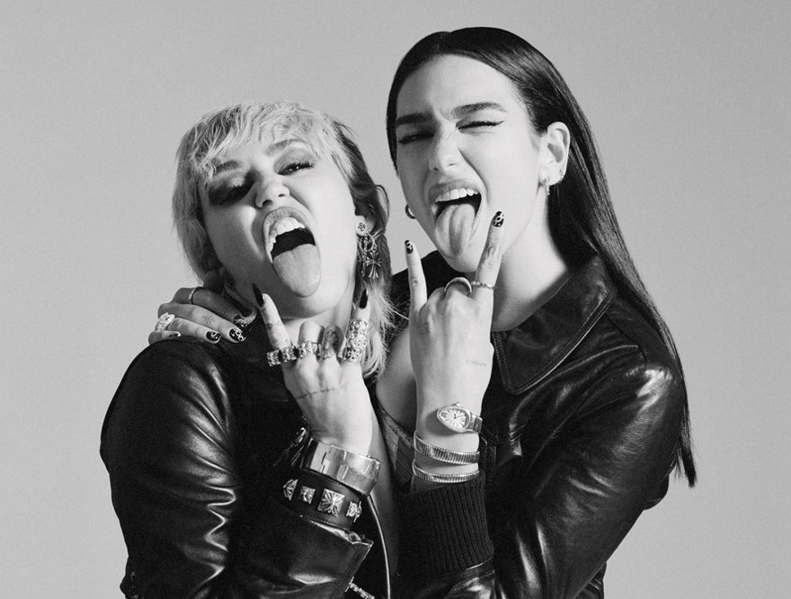 Pas Dua Lipës, fotografi Robert Barbera e padit yllin Miley Cyrus