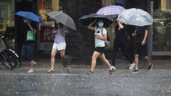 Anulohen të gjitha fluturimet në Shangai në pritje të një tajfuni të fuqishëm