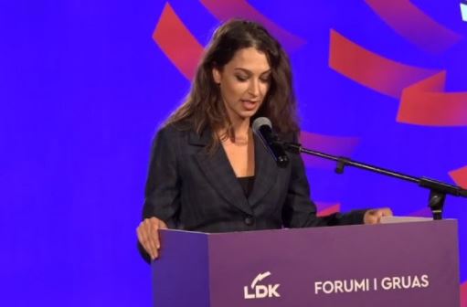 Kica-Xhelili u kundërpërgjigjet kritikave për kalimin në LDK: Nuk ndihem e fyer